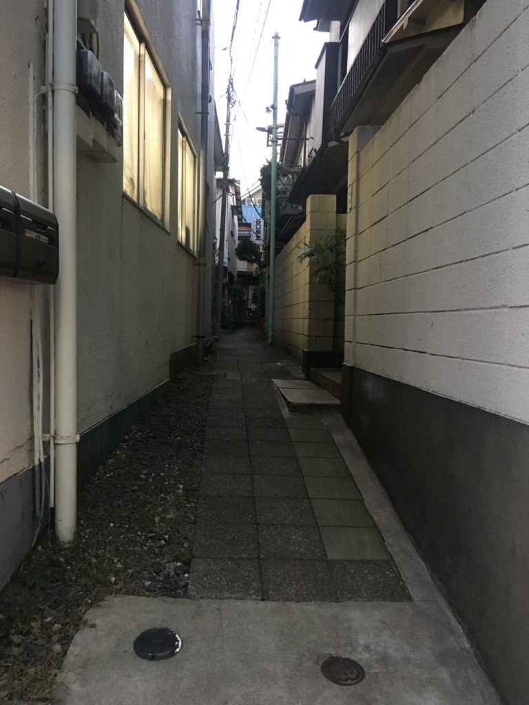 路地